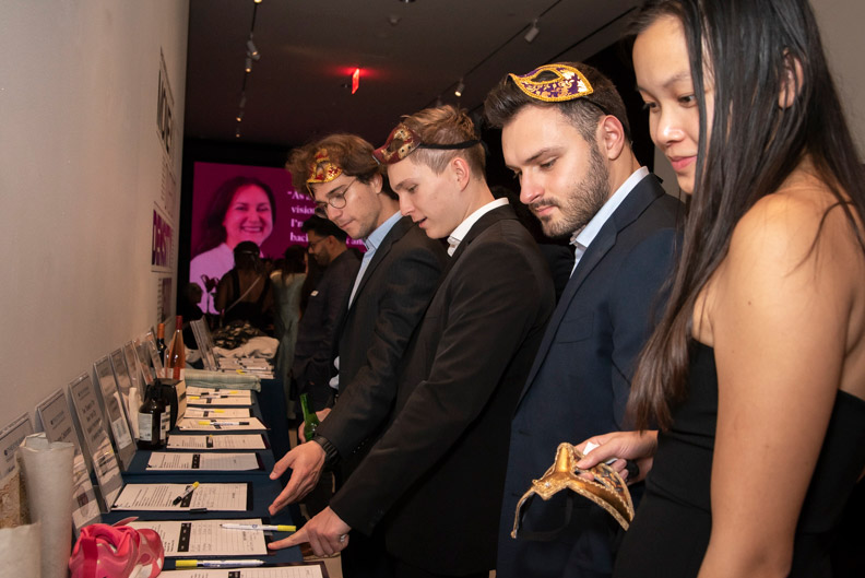 102925 EYEBANK VENETIAN LOW RES 167 Michele