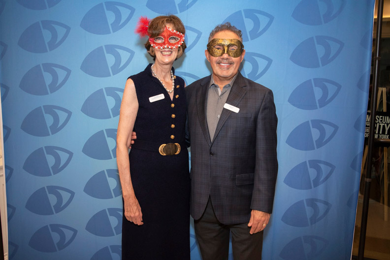 102925 EYEBANK VENETIAN LOW RES 68 Pat Dennis